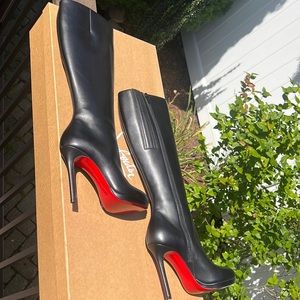 BRAND NEW Christian Louboutin Botalili 36